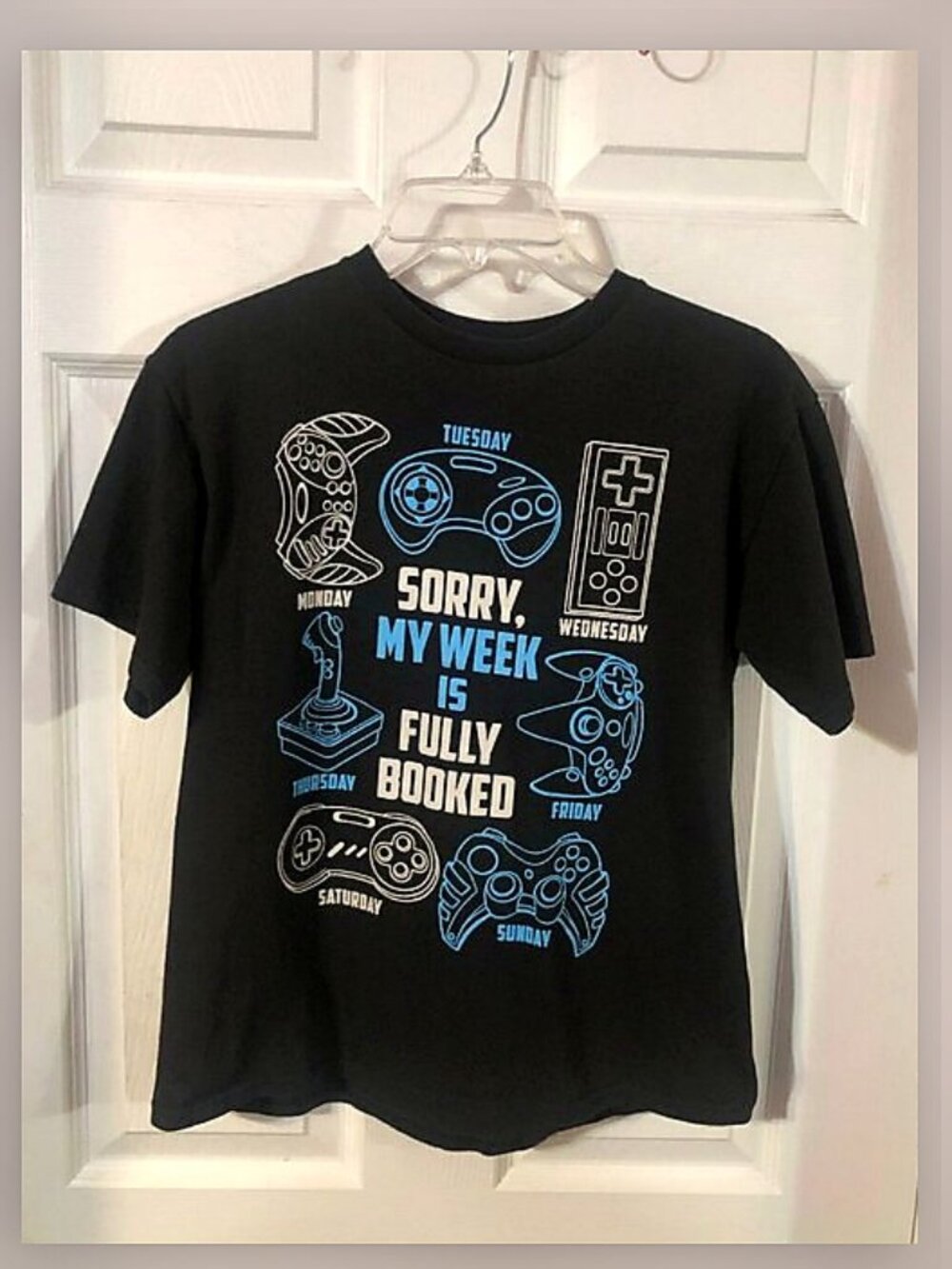 Boys Size Large 14 / 16 Black Tshirt Game Theme. Made of 100% Cotton